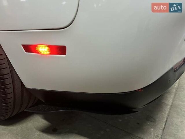 Белый Додж Челенджер, объемом двигателя 6.4 л и пробегом 92 тыс. км за 28300 $, фото 27 на Automoto.ua