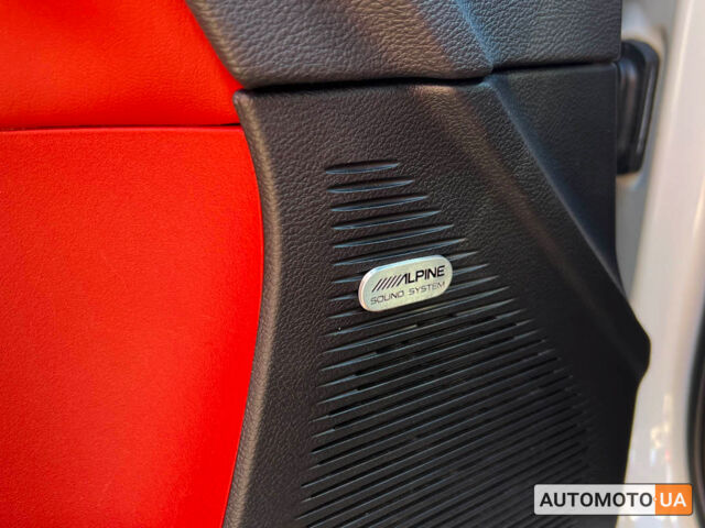 Белый Додж Челенджер, объемом двигателя 6.4 л и пробегом 136 тыс. км за 35000 $, фото 14 на Automoto.ua