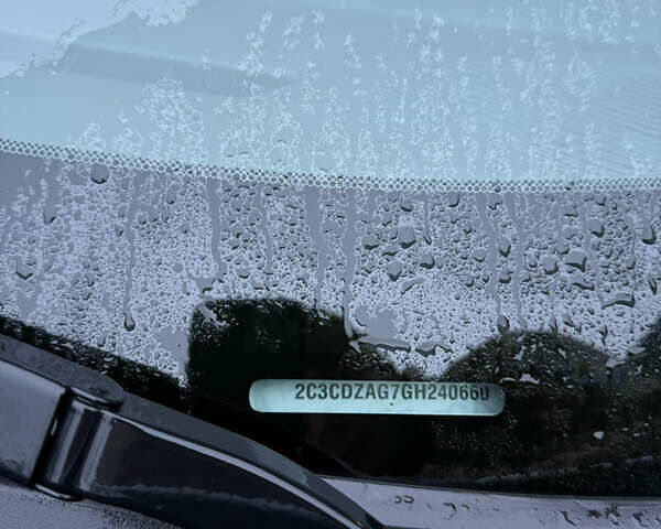 Белый Додж Челенджер, объемом двигателя 3.6 л и пробегом 160 тыс. км за 18000 $, фото 9 на Automoto.ua