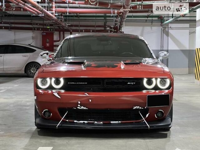 Белый Додж Челенджер, объемом двигателя 6.4 л и пробегом 92 тыс. км за 28300 $, фото 5 на Automoto.ua