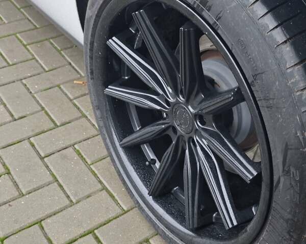 Белый Додж Челенджер, объемом двигателя 6.4 л и пробегом 32 тыс. км за 28500 $, фото 26 на Automoto.ua