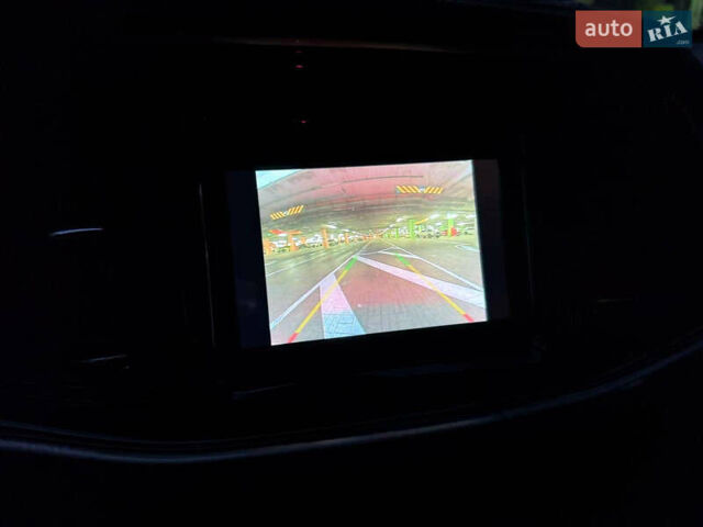 Белый Додж Челенджер, объемом двигателя 5.7 л и пробегом 90 тыс. км за 29900 $, фото 19 на Automoto.ua