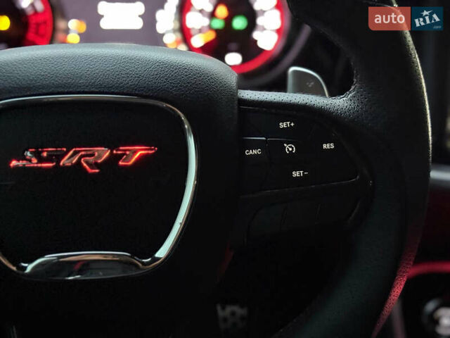 Белый Додж Челенджер, объемом двигателя 5.7 л и пробегом 90 тыс. км за 29900 $, фото 16 на Automoto.ua