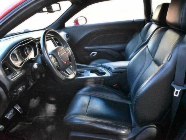 Білий Додж Challenger, об'ємом двигуна 3.6 л та пробігом 40 тис. км за 13400 $, фото 8 на Automoto.ua