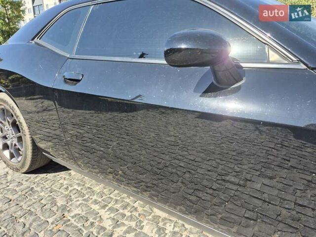 Чорний Додж Challenger, об'ємом двигуна 3.6 л та пробігом 165 тис. км за 14500 $, фото 8 на Automoto.ua