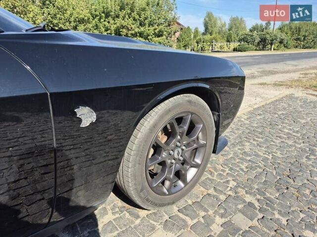 Чорний Додж Challenger, об'ємом двигуна 3.6 л та пробігом 165 тис. км за 14500 $, фото 11 на Automoto.ua