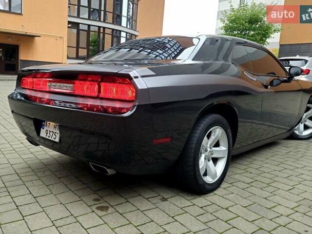 Додж Челенджер 2014 в Ивано-Франковске на Automoto.ua Черный Додж Челенджер, объемом двигателя 3.6 л и пробегом 182 тыс. км за 13950 $, фото 32 на Automoto.ua