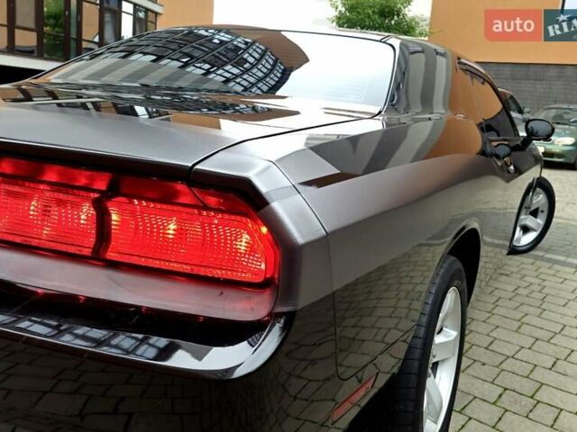 Додж Челенджер 2014 в Ивано-Франковске на Automoto.ua Черный Додж Челенджер, объемом двигателя 3.6 л и пробегом 182 тыс. км за 13950 $, фото 35 на Automoto.ua