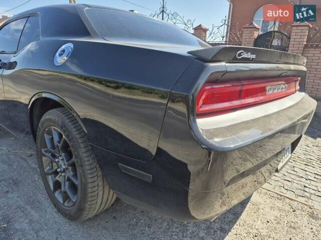 Чорний Додж Challenger, об'ємом двигуна 3.6 л та пробігом 165 тис. км за 14500 $, фото 2 на Automoto.ua