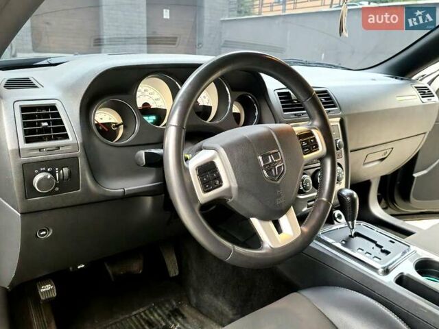 Додж Челенджер 2014 в Ивано-Франковске на Automoto.ua Черный Додж Челенджер, объемом двигателя 3.6 л и пробегом 182 тыс. км за 13950 $, фото 43 на Automoto.ua