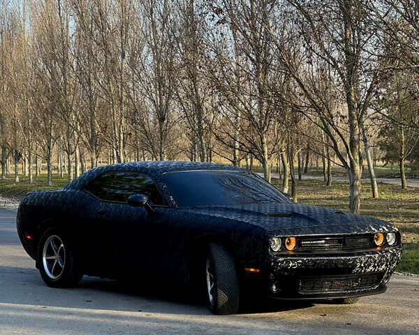 Черный Додж Челенджер, объемом двигателя 3.6 л и пробегом 210 тыс. км за 16500 $, фото 16 на Automoto.ua