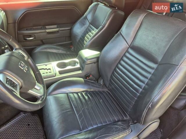 Чорний Додж Challenger, об'ємом двигуна 3.6 л та пробігом 165 тис. км за 14500 $, фото 9 на Automoto.ua