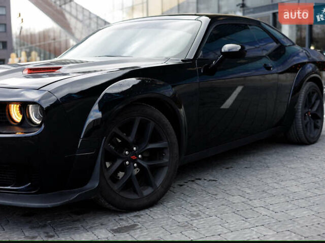 Чорний Додж Challenger, об'ємом двигуна 3.6 л та пробігом 234 тис. км за 12900 $, фото 4 на Automoto.ua