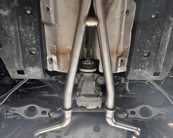 Черный Додж Челенджер, объемом двигателя 5.65 л и пробегом 72 тыс. км за 35000 $, фото 19 на Automoto.ua