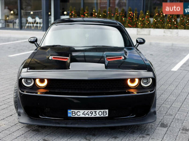 Чорний Додж Challenger, об'ємом двигуна 3.6 л та пробігом 234 тис. км за 12900 $, фото 1 на Automoto.ua