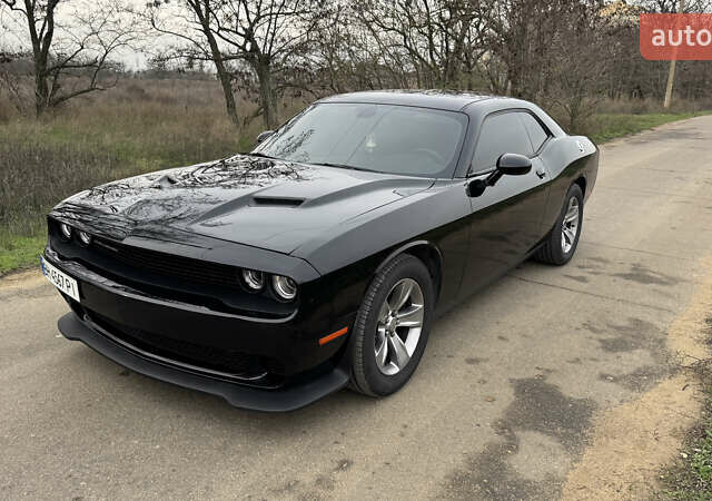 Черный Додж Челенджер, объемом двигателя 3.6 л и пробегом 153 тыс. км за 17000 $, фото 2 на Automoto.ua