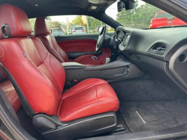Чорний Додж Challenger, об'ємом двигуна 5.7 л та пробігом 73 тис. км за 11200 $, фото 9 на Automoto.ua