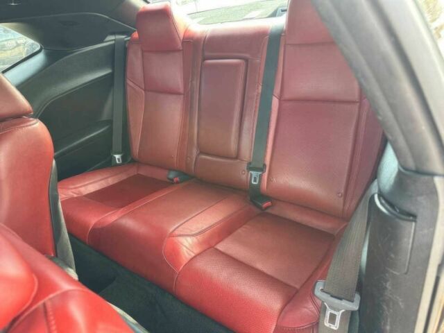 Чорний Додж Challenger, об'ємом двигуна 5.7 л та пробігом 73 тис. км за 11200 $, фото 10 на Automoto.ua