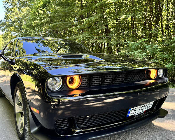 Чорний Додж Challenger, об'ємом двигуна 3.61 л та пробігом 220 тис. км за 19000 $, фото 16 на Automoto.ua