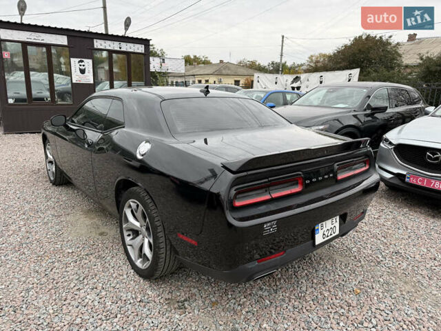 Черный Додж Челенджер, объемом двигателя 3.6 л и пробегом 61 тыс. км за 17700 $, фото 5 на Automoto.ua