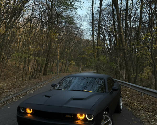 Черный Додж Челенджер, объемом двигателя 3.6 л и пробегом 161 тыс. км за 23500 $, фото 3 на Automoto.ua