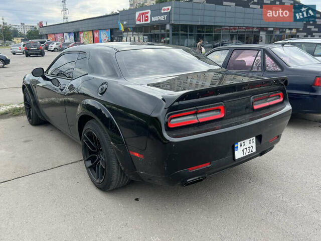 Чорний Додж Challenger, об'ємом двигуна 3.6 л та пробігом 200 тис. км за 23000 $, фото 6 на Automoto.ua