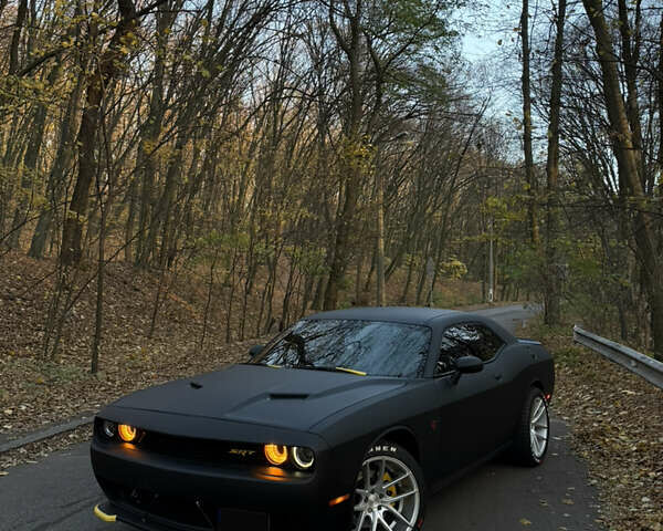 Черный Додж Челенджер, объемом двигателя 3.6 л и пробегом 161 тыс. км за 23500 $, фото 11 на Automoto.ua