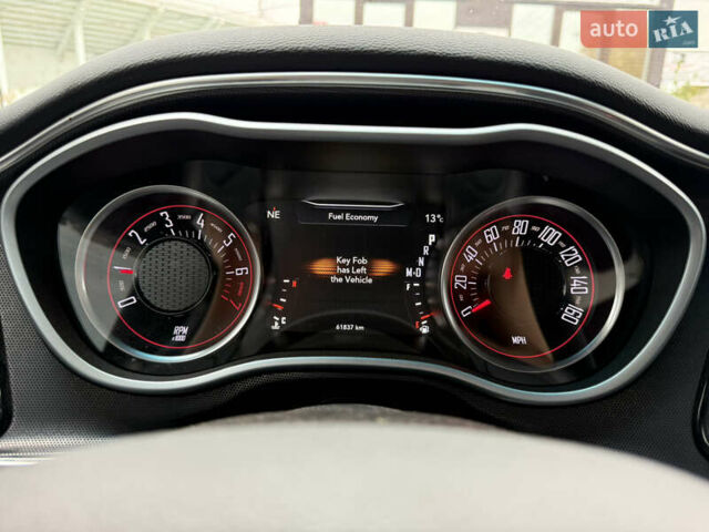 Черный Додж Челенджер, объемом двигателя 3.6 л и пробегом 60 тыс. км за 19700 $, фото 18 на Automoto.ua