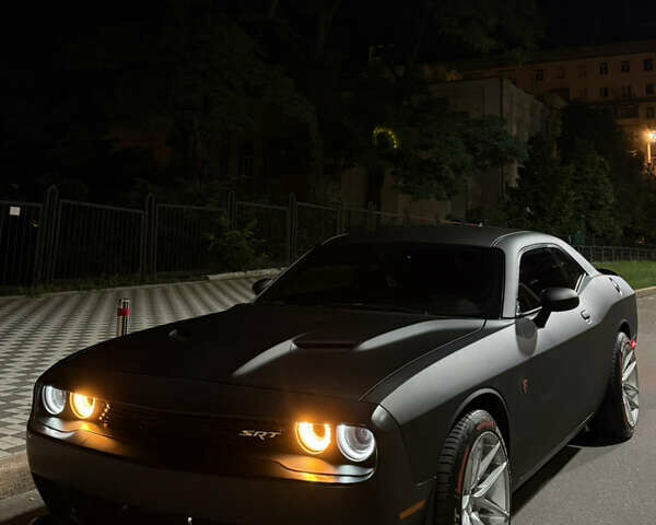 Черный Додж Челенджер, объемом двигателя 3.6 л и пробегом 161 тыс. км за 23500 $, фото 9 на Automoto.ua