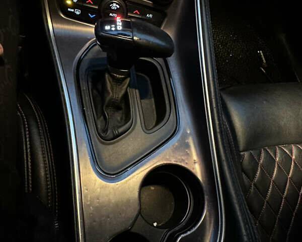 Чорний Додж Challenger, об'ємом двигуна 3.6 л та пробігом 95 тис. км за 17600 $, фото 21 на Automoto.ua
