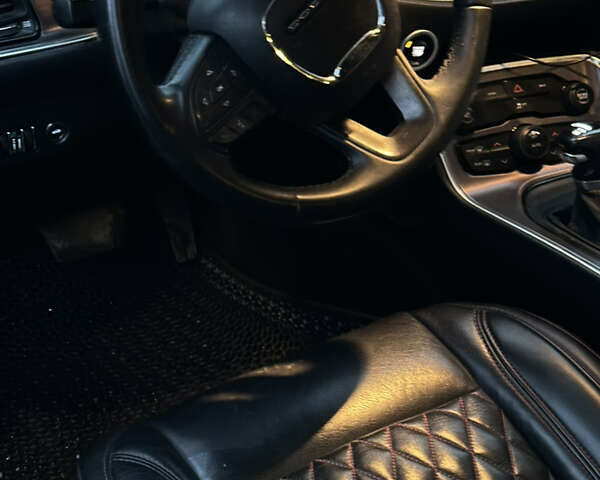 Чорний Додж Challenger, об'ємом двигуна 3.6 л та пробігом 95 тис. км за 17600 $, фото 20 на Automoto.ua