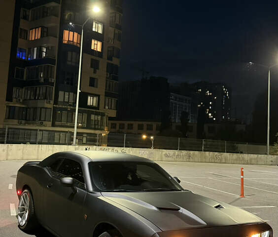 Черный Додж Челенджер, объемом двигателя 3.6 л и пробегом 161 тыс. км за 23500 $, фото 13 на Automoto.ua