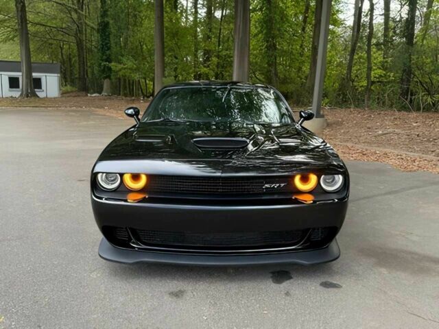 Черный Додж Челенджер, объемом двигателя 6.2 л и пробегом 52 тыс. км за 20000 $, фото 1 на Automoto.ua