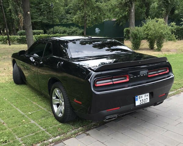 Черный Додж Челенджер, объемом двигателя 3.6 л и пробегом 124 тыс. км за 19500 $, фото 8 на Automoto.ua