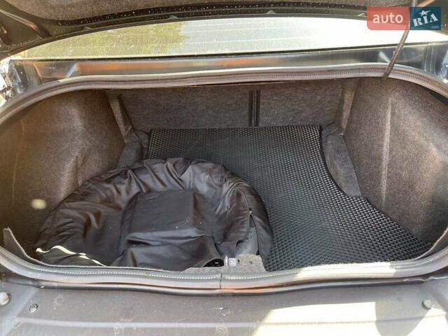 Черный Додж Челенджер, объемом двигателя 3.6 л и пробегом 145 тыс. км за 18900 $, фото 5 на Automoto.ua