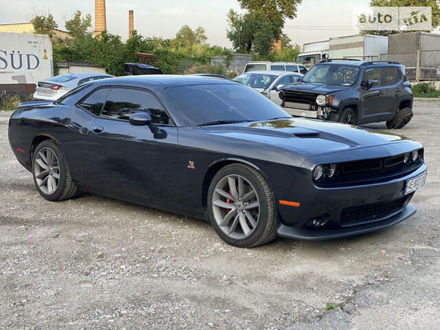 Чорний Додж Challenger, об'ємом двигуна 6.4 л та пробігом 116 тис. км за 41999 $, фото 1 на Automoto.ua