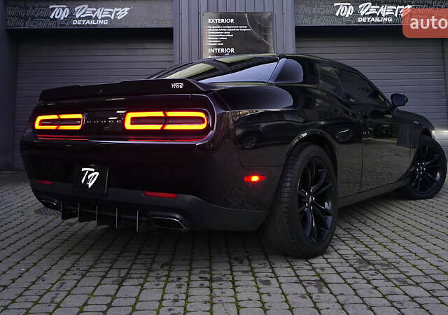 Черный Додж Челенджер, объемом двигателя 3.6 л и пробегом 144 тыс. км за 19800 $, фото 20 на Automoto.ua