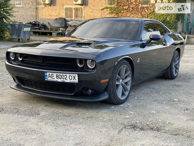 Чорний Додж Challenger, об'ємом двигуна 6.4 л та пробігом 116 тис. км за 41999 $, фото 2 на Automoto.ua