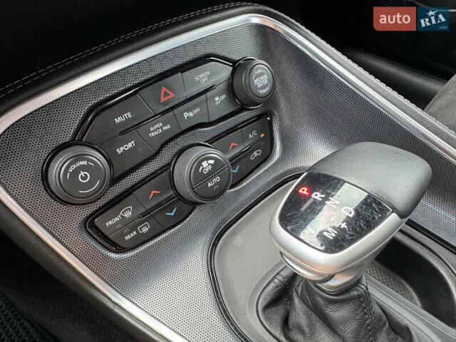 Черный Додж Челенджер, объемом двигателя 3.6 л и пробегом 81 тыс. км за 21990 $, фото 32 на Automoto.ua