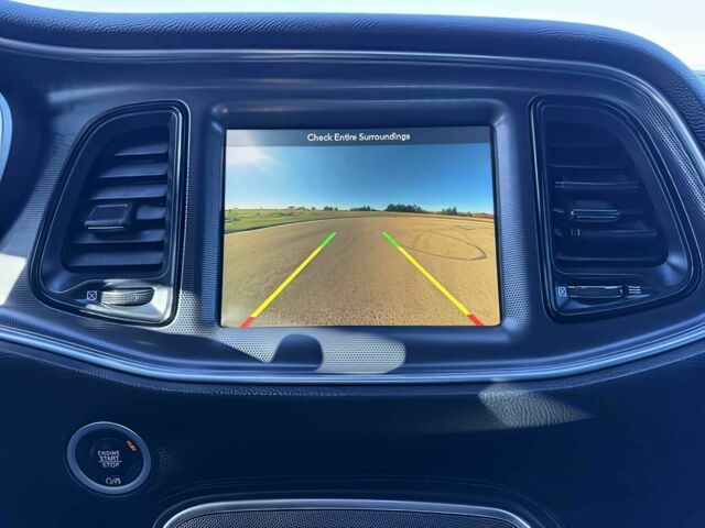 Черный Додж Челенджер, объемом двигателя 3.6 л и пробегом 62 тыс. км за 10300 $, фото 9 на Automoto.ua