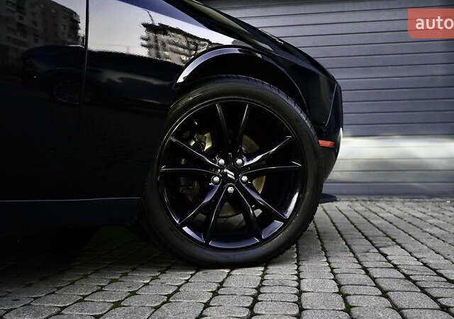 Черный Додж Челенджер, объемом двигателя 3.6 л и пробегом 144 тыс. км за 19800 $, фото 21 на Automoto.ua