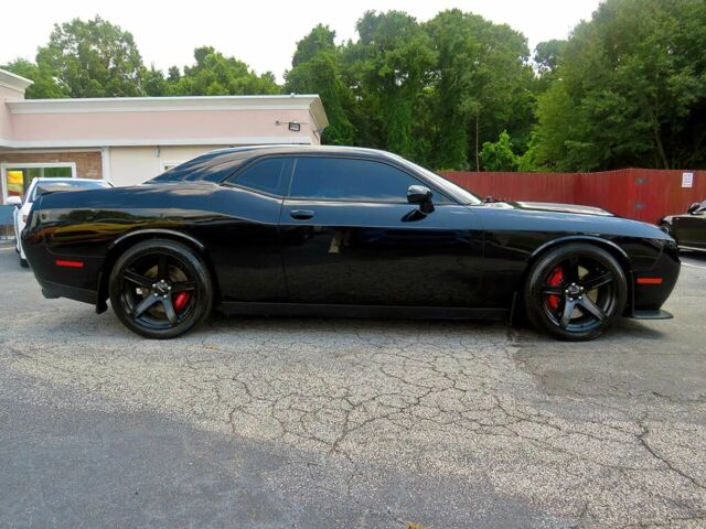 Черный Додж Челенджер, объемом двигателя 6.2 л и пробегом 52 тыс. км за 32000 $, фото 5 на Automoto.ua