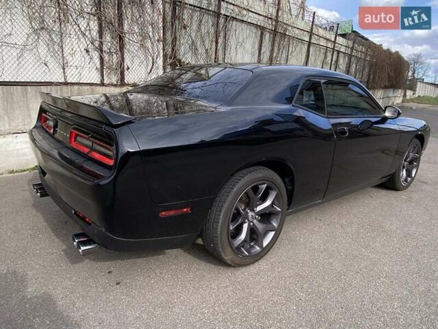 Додж Челенджер 2017 в Киеве на Automoto.ua Черный Додж Челенджер, объемом двигателя 3.6 л и пробегом 145 тыс. км за 17200 $, фото 13 на Automoto.ua