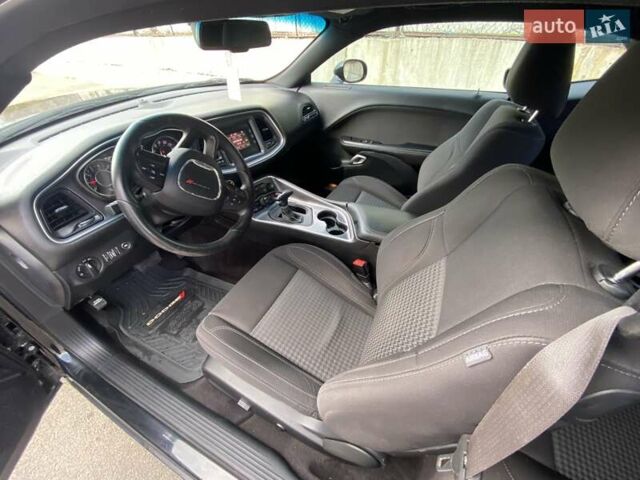 Додж Челенджер 2017 в Киеве на Automoto.ua Черный Додж Челенджер, объемом двигателя 3.6 л и пробегом 145 тыс. км за 17200 $, фото 8 на Automoto.ua