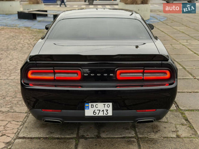 Чорний Додж Challenger, об'ємом двигуна 3.6 л та пробігом 165 тис. км за 22500 $, фото 13 на Automoto.ua