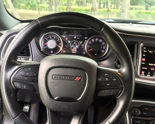 Черный Додж Челенджер, объемом двигателя 3.6 л и пробегом 124 тыс. км за 19500 $, фото 17 на Automoto.ua