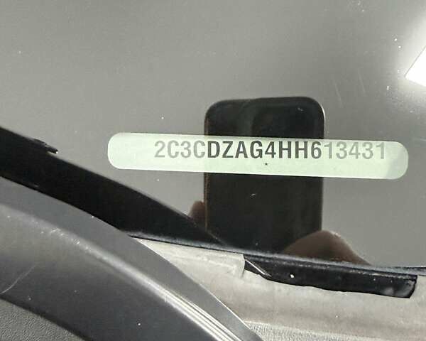 Черный Додж Челенджер, объемом двигателя 3.6 л и пробегом 100 тыс. км за 19000 $, фото 23 на Automoto.ua