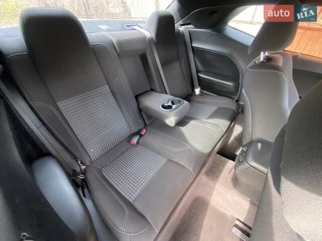 Додж Челенджер 2017 в Киеве на Automoto.ua Черный Додж Челенджер, объемом двигателя 3.6 л и пробегом 145 тыс. км за 17200 $, фото 16 на Automoto.ua