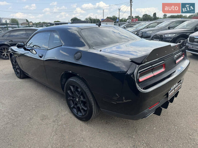 Черный Додж Челенджер, объемом двигателя 3.6 л и пробегом 81 тыс. км за 21990 $, фото 11 на Automoto.ua