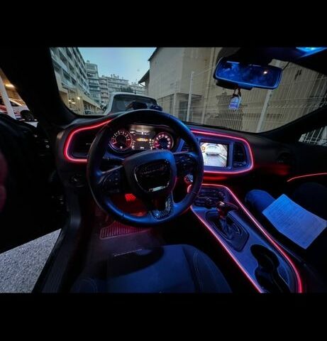 Черный Додж Челенджер, объемом двигателя 3.6 л и пробегом 90 тыс. км за 18000 $, фото 7 на Automoto.ua